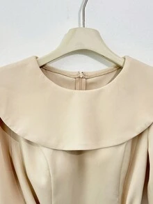 Franclia Fashionable, Versatile, Casual, And Elegant Autumn Women's Clothing. Unique And Sophisticated, With A Large Round Neck, Long Sleeves, A Waist-Hugging Metal Buckle, And A Fabric Belt. Women's Tops For Back-To-School Season. Fall Women's Clothing For Women's Teachers. Business Casual Women's Tops For Going Out. Fall Women's Back-To-School Clothing. - Apricot - View 5