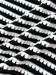 SHEIN 少女两件套露背上衣和超短裤套装，粉色休闲度假纹理服装，适合夏季、居家、青少年 - 黑與白 - 查看 8