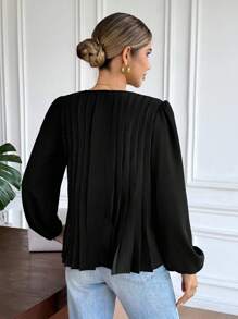 SHEIN Frenchy Blusa negra casual de mujer con pliegues y lazo delantero, ideal para volver al colegio en otoño, conciertos de música country, y atuendo casual de negocios para maestras - Negro - Ver 2