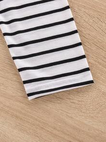 SHEIN 青少年男孩四件套：条纹骑士图案长袖 T 恤