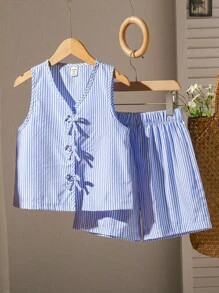 SHEIN 2pcs Tween GirlsSleeveless Woven Striped Camisole With Bowknot Accent & Elastic Waist Loose Casual Shorts Set, Summer Summer Holiday - Blue and White - View 9