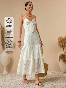 Bóhologie Vestido maxi con bordados, diseño de broderie anglaise de algodón, detalle de lazada en la parte delantera del busto, colección de verano, estilo de tirantes finos, serie romance bohemio, vestido de verano rústico, diseño de bajo con volantes, colección de ropa de resort, patrón romántico de calado, vestido de verano inspirado en el vintage, detalle de bordado artesanal, moda bohemia chic, colección de estilo mediterráneo, ropa de resort para la noche