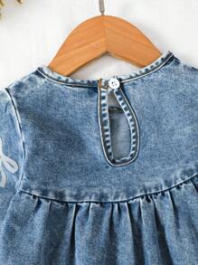 Elladie kids Baby Girl Denim Dress 1pc Baby Girls' Casual Cute Blue Washed Denim Dress Baby Denim Dress Toddler Denim Dress Bow Denim Dress Blue Denim Dress Blue Baby Dress Fall Winter - Blue - View 4