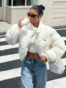 SHEIN EZwear Áo khoác ngắn đệm bông thêu cổ lông mùa đông cho nữ - trắng - Xem 4