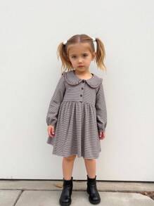 Playful Pals 年轻女孩编织格子荷叶边领口纽扣前部松紧袖口优雅长袖连衣裙，秋冬 - 棕色 - 查看 4