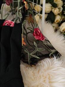 EMERY ROSE Bộ đồ liền thân tay ngắn họa tiết hoa cổ chữ V cỡ lớn thanh lịch cho đi làm và đi chơi - màu đen - Xem 4