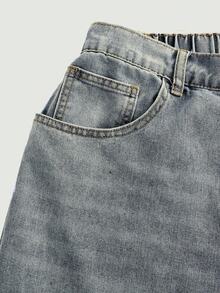 EURMUSE Plus Size Women Pockets Loose Fit Casual Versatile Denim Jeans - Light Wash - View 3