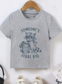 SHEIN Young Boys' Casual Comfortable Fashion Cute Mischievous Raccoon Wearing Sunglasses & "Someone's Feral Kid" Graphic Short Sleeve Crew Neck T-Shirt Boys Animal T-Shirt Cute Graphic Tee Gray T-Shirt - Grey - View 3