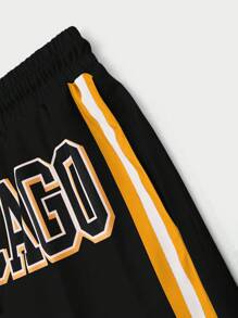 Manfinity Homme Men's Printed Contrast Trim Short Sleeve T-Shirt And Shorts Set , Men S Two Pieces Short Sets , Chicago Shirt - Black - View 5