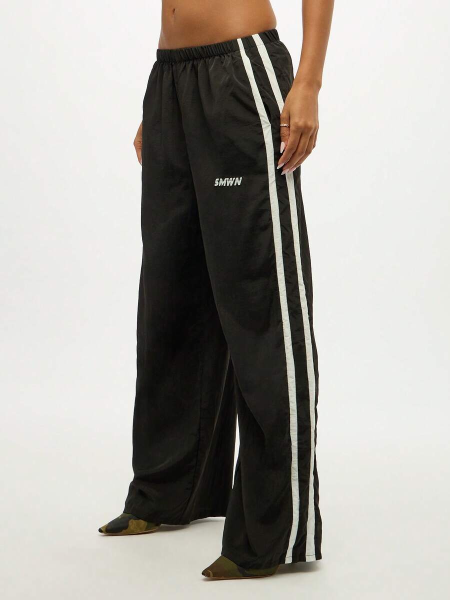 SUMWON WOMEN 阔腿家居服运动裤侧条纹休闲运动复古风格高腰飘逸裤秋冬运动休闲裤 - 黑色 - 查看 1