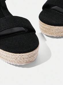 Styleloop Women's Thick Sole Wedge Heel Casual Sandals