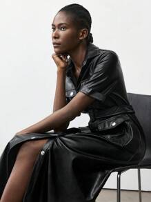 Maija 女式黑色 PU 面料连衣裙，搭配银色金属纽扣装饰，百搭现代都市时尚，四季皆宜 - 黑色 - 查看 1