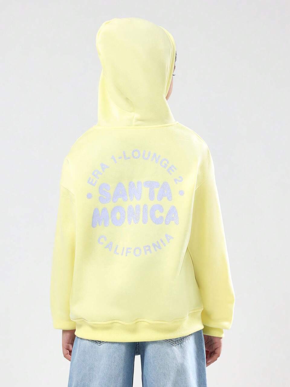 Moletom com capuz amarelo pastel com estampa de Santa Monica nas costas