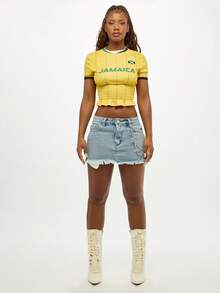 SUMWON WOMEN 复古图案牛仔迷你裙浅色水洗毛边高腰做旧夏季节日磨损下摆链条细节街头风格时尚宣言 - 藍色 - 查看 5