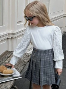 SHEIN 2件套 女童可爱泡泡袖舒适圆领白色长袖上衣搭配时尚格子百褶裙 - 白色 - 查看 4