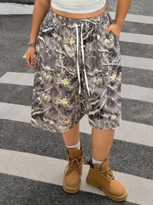 SHEIN EZwear 大码女式松紧腰抽绳全印花口袋短裤，夏季