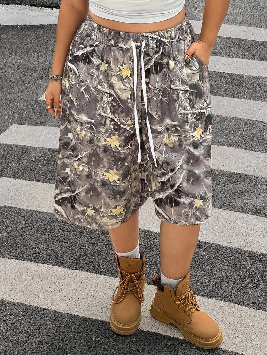 SHEIN EZwear 大码女式松紧腰抽绳全印花口袋短裤，夏季