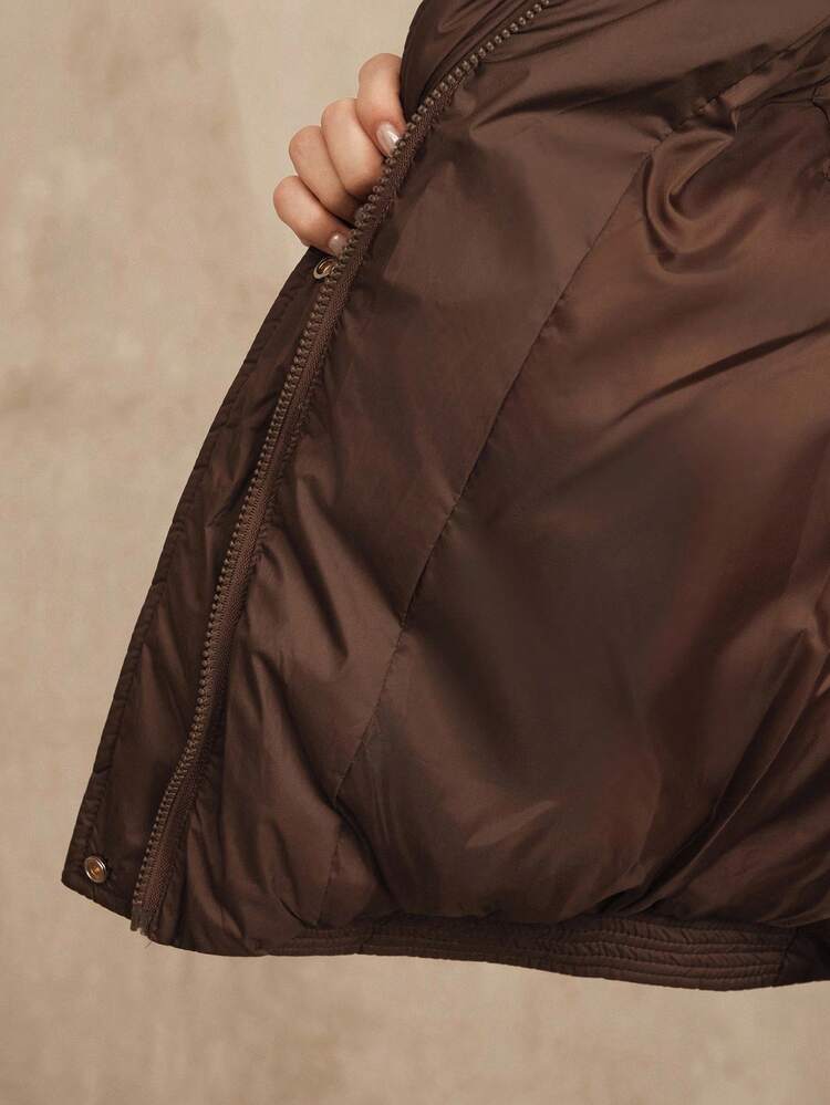 女性用キルティングノースリーブショートベスト、取り外し可能なファーカラー、ブラウン、秋冬用の多用途パデッドコート