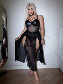 AltCore Set lenjerie intimă mărime mare cu body cu armătură + fustă mini, 2 bucăți