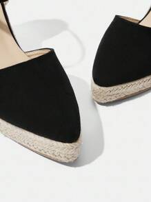 Styleloop Damen einfache Knöchelriemen Segeltuch Schuhe, elastisches Band für den Urlaub, Reißverschluss hinten, runde Zehenkappe mit Kunstleder, Cut Out Metallschnalle, schwarze gewebte Keilsandalen mit dicker Sohle, Urlaubs-Schuhe mit dicker Sohle - Schwarz - Übersicht 4
