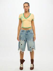 SUMWON WOMEN 经典 V 领修身 T 恤，带品牌标志，夏季时尚轻薄短款弹力休闲 T 恤 - 黃色 - 查看 3