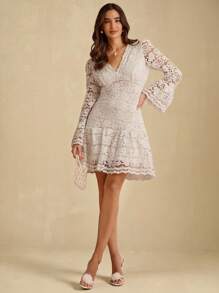 Enchnt 优雅纯色蕾丝喇叭袖连衣裙 - 白色 - 查看 1