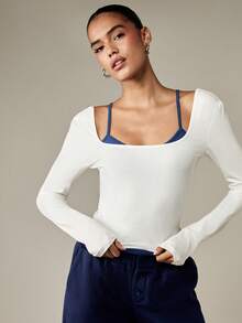 MISSGUIDED Áo ôm dáng cổ vuông tay dài nhiều lớp, kiểu dáng cơ bản cổ điển, có áo hai dây màu xanh navy bên trong, trang phục thiết yếu cho mùa thu đông, phong cách tối giản hiện đại - trắng - Xem 1