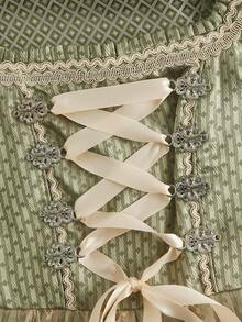 SHEIN Frenchy 2025 新款啤酒节 Dirndl 巴伐利亚啤酒节传统服装绿色连衣裙女士蕾丝连衣裙啤酒节 Dirndl 花卉刺绣网眼下摆无袖优雅连衣裙，时尚秋季必备单品！女士优雅纯色蕾丝拼接迷你连衣裙，适合啤酒节、下午茶等场合，女士复古刺绣网眼撞色无袖连衣裙女士复古方领系带腰连衣裙 - 綠色 - 查看 10