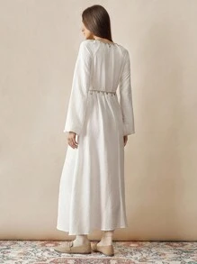 Florisole 度假休闲纯色吊坠装饰连衣裙 - 白色 - 查看 2