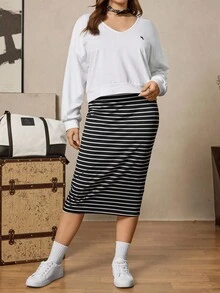 Zelara Plus Size Women's Knight Print Drop Shoulder Long Sleeve Sweatshirt And Striped Camisole Dress Casual 2 Pieces Set Plus Size Women Clothes 2 Piece Plus Size Airport Outfit Fall Clothes For Women Business Casual Woman Office Outfits For Women Old Money Style Women Going Out Tops For Women - Black and White - View 5