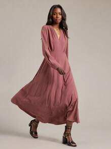 Ontre 优雅风格,极简设计,藕粉色,长袖,V领,合身廓形,喇叭形中长连衣裙,女士秋季连衣裙,休闲日常装,商务休闲波西米亚风度假装,夏季ins明星同款度假风,异国情调,乡村演唱会,西式服装,高档面料,舒适透气,女士休闲连衣裙女士中长连衣裙长袖中长连衣裙带袖中长连衣裙V领中长连衣裙优雅中长连衣裙,女士秋季连衣裙 - 藕粉色 - 查看 4