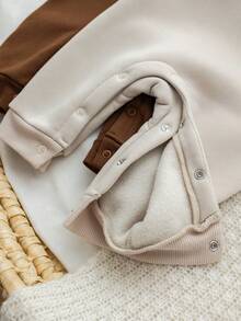 2件套新生儿卡通印花圆领长袖连体衣，摩卡色图案，男女宝宝通用连体衣，中性婴儿服装，男女宝宝小熊连体衣，秋冬季 - 彩色 - 查看 8