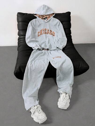 Manfinity EMRG Herren Buchstaben- & Leoparden-Muster Langarm Hoodie und Jogginghose Set, Zweiteiler Outfit, Y2K Kleidung, Designer Trainingsanzug, graue Jogginghose, Zweiteiler Set, Leoparden-Muster Hoodie, Loungewear, grauer Zweiteiler, Herbstkleidung, Leoparden-Muster Zweiteiler, grauer Trainingsanzug
