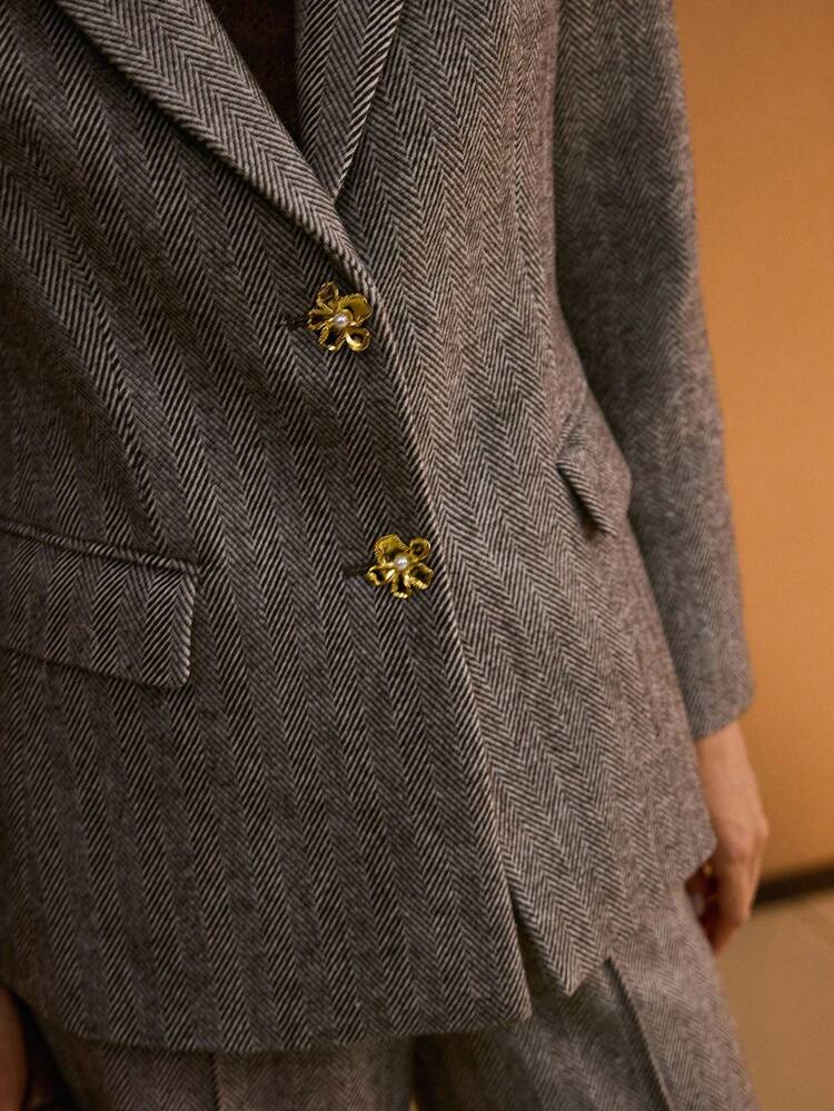 WOOL HERRINGBONE PATTERN LAPEL COLLAR METAL FLORAL PLACKET BLAZER