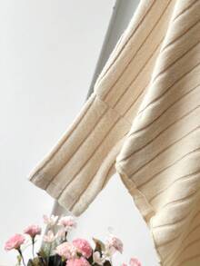 SHEIN Explorewe 年轻女孩休闲 T 恤套装，不对称设计高领针织羊毛面料纯色米色长袖 T 恤上衣搭配米色休闲喇叭裤，2 件套适合春季、秋季、冬季、返校、优雅女士日常穿着、郊游、旅行、派对 - 米色 - 查看 6