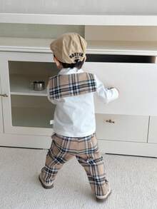 SHEIN 3pcs Baby Boy Collared Long Sleeve Cardigan, Shirt And Plaid Pants Set With Plaid Scarf, Preppy Style Fall Winter - Multicolor - View 2