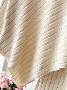 SHEIN Explorewe 年轻女孩休闲 T 恤套装，不对称设计高领针织羊毛面料纯色米色长袖 T 恤上衣搭配米色休闲喇叭裤，2 件套适合春季、秋季、冬季、返校、优雅女士日常穿着、郊游、旅行、派对 - 米色 - 查看 5