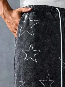 ROMWE MEN Street Life 男士星星水钻抽绳腰口袋宽松水洗短裤 - 黑色 - 查看 2