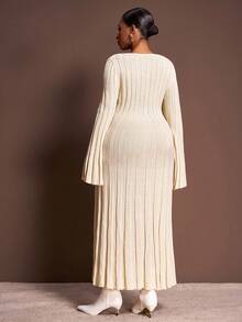Slaydiva 2025 Autumn/Winter New Elegant Casual Vacation Commute Daily Office Outfit Knitted Solid Color Apricot Ribbed Striped Low Round Neck Long Flare Sleeve Wide Hem Fitted Sweater Dress For Plus Size Women Fall - Apricot - View 2