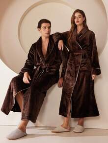 SHEIN 1 Áo choàng tắm flannel cỡ lớn, Áo choàng tắm flannel thanh lịch dành cho người lớn, Lý tưởng cho nhà nghỉ, khách sạn, spa, thẩm mỹ viện, Áo choàng tắm flannel, Thấm hút tốt và nhanh khô, Kiểu dáng rộng rãi, Nhiều màu sắc, Thiết kế tối giản, Đồ dùng thiết yếu cho phòng tắm & nhà cửa, Trang trí phòng tắm mùa hè, Đám cưới, Trở lại trường học - Nhiều màu - Xem 12