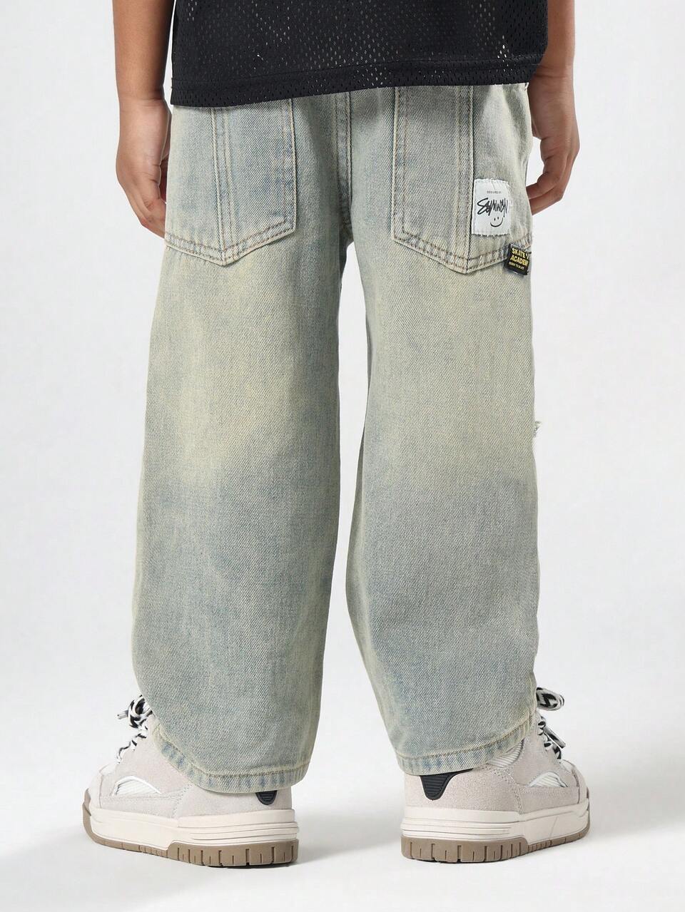Oversized Distressed Wide Leg Jeans With Ripped Details