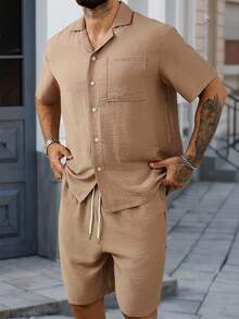 Manfinity CasualCool 2件男士休闲衬衫和抽绳短裤套装 - 彩色 - 查看 1