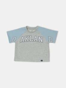 SUMWON Oakland Varsity Logo Two Piece Outfit Raglan Sleeve T-Shirt Short Set Little Boys Summer Play Clothes Casual Sport Active Wear - Light Grey - View 3
