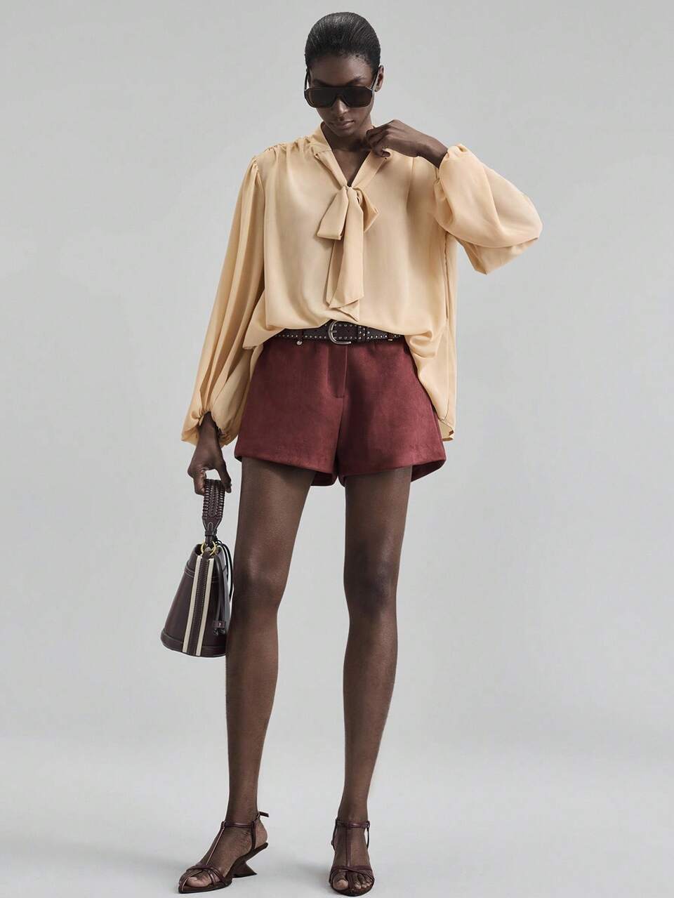2025 New Elegant Women's Blouse,Light Beige,Autumn,Office,Wrinkle-Resistant Chiffon Long Sleeve V-Neck Tie Collar Lantern Sleeve Loose Fit Casual Top