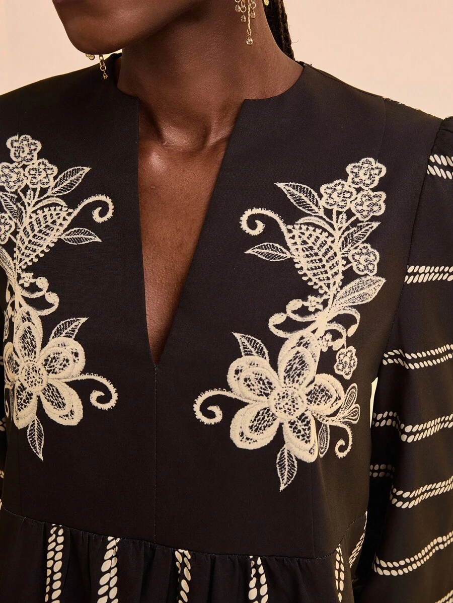 CAJUNI Vestido Casual Solto com Decote em V e Manga Bufante para Férias, Bottom Preto com Corda Branca e Estampa Bordada, Comprimento Curto, Vestidos para Mulheres, Vestido Preto, Vestidos de Outono para Mulheres, Vestidos Elegantes para Mulheres, Vestidos de Outono, Vestidos Casuais para Mulheres, Vestidos de Trabalho para Mulheres - Multicolorido - Visão 1