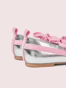 CUCCOO DOLLMOD Women's Pink Metallic Color-Blocking Suede Mary Jane Flats With Pearl Decor, Romantic Fashion Flat Shoes For Spring/Autumn - Silver - View 8