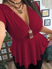 Sunspun 大码夏季简约纯色 V 领荷叶边袖下摆 T 恤 - 酒紅色 - 查看 6