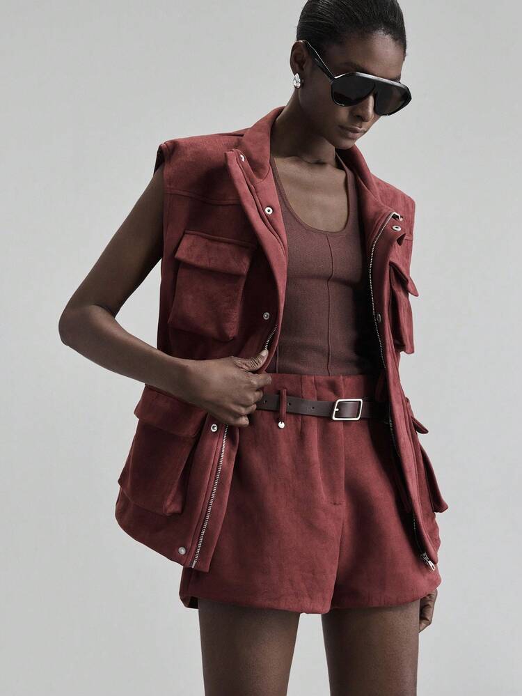 Urban Chic Style, Dark Brown, Women's Shorts, Hot Pants, Suede Material, High-Waisted Shorts, Autumn Apparel, Casual Wear, Bottom Wear, Leisure Shorts, Country Music Festival Burgundy Modern Urban Casual Fashion Business Casual Women's Office Wear Low-Key Old Money Style Effortless Temperament High-End Urban Commuting High-Quality Airport Women's Wear High-End Material Street Style, Sophisticated, Simple And Cool Minimalist Pants Old-Fashioned Cruise Clothing Street Style, Sophisticated