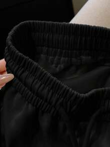 Resyla 女士经典黑色柠檬刺绣侧开衩短裤 - 黑色 - 查看 3