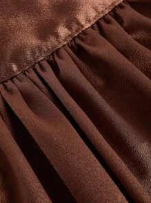 Fairmaia 女士立领黑色蕾丝拼接收腰短袖连衣裙套装，德国传统女士印花方领无袖连衣裙，适合十月节和万圣节穿着。 - 黑色 - 查看 4